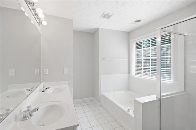 2049 Town Square Drive, Mcdonough, GA 30253