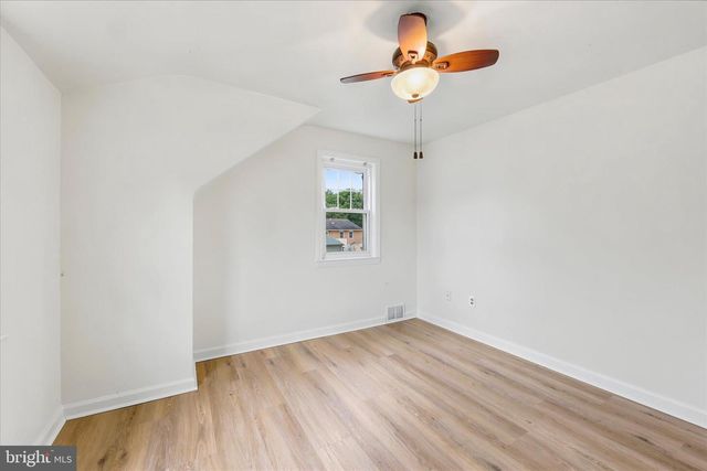 3007 NAAMANS CREEK RD, Upper Chichester, PA 19061