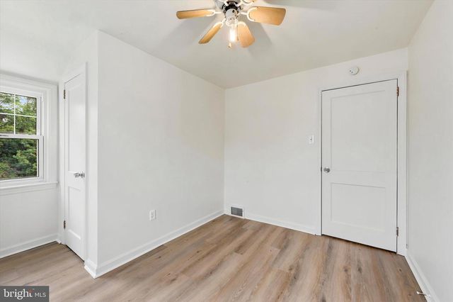 3007 NAAMANS CREEK RD, Upper Chichester, PA 19061