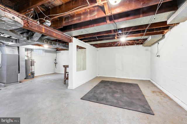 3007 NAAMANS CREEK RD, Upper Chichester, PA 19061