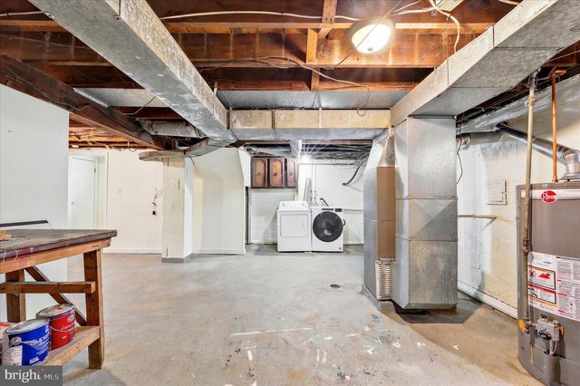 3007 NAAMANS CREEK RD, Upper Chichester, PA 19061
