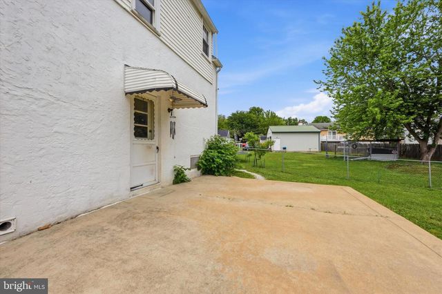 3007 NAAMANS CREEK RD, Upper Chichester, PA 19061