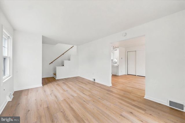 3007 NAAMANS CREEK RD, Upper Chichester, PA 19061