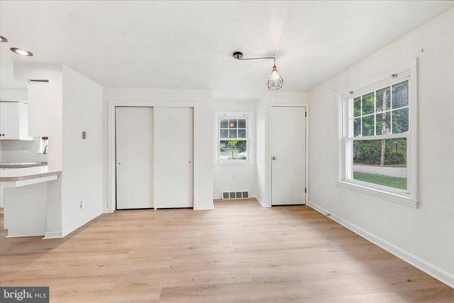 3007 NAAMANS CREEK RD, Upper Chichester, PA 19061