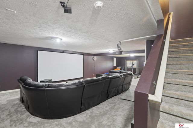 8820 N 158 Street, Bennington, NE 68007