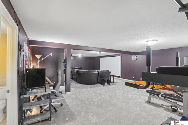 8820 N 158 Street, Bennington, NE 68007