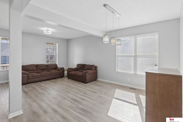 8820 N 158 Street, Bennington, NE 68007