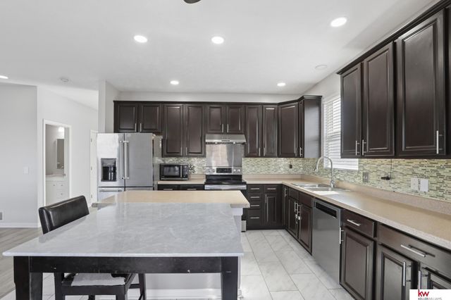 8820 N 158 Street, Bennington, NE 68007