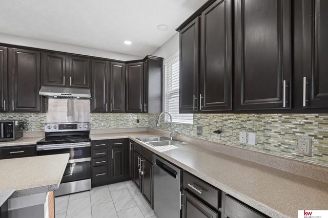 8820 N 158 Street, Bennington, NE 68007