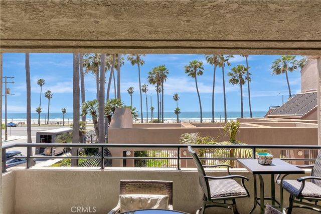 1200 Pacific Coast Highway 209, Huntington Beach, CA 92648