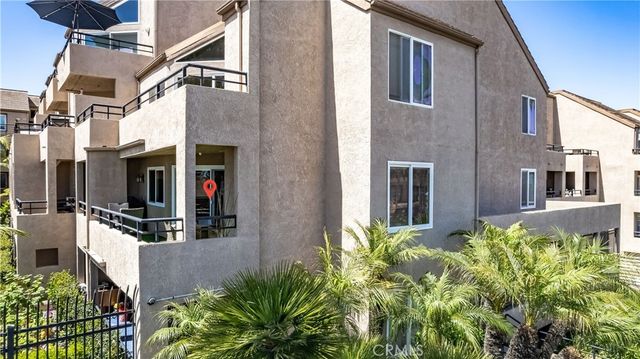 1200 Pacific Coast Highway 209, Huntington Beach, CA 92648