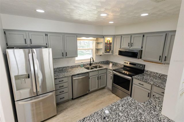 24270 SW SHOREWOOD DRIVE N, Dunnellon, FL 34431