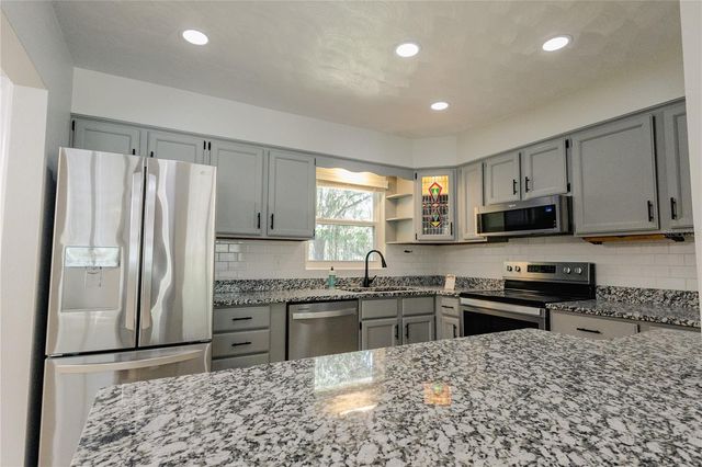 24270 SW SHOREWOOD DRIVE N, Dunnellon, FL 34431