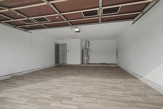 2217 Benbrook Drive, Carrollton, TX 75007