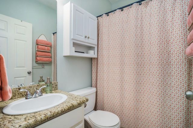 960 B Palmetto Drive, Crystal Beach, TX 77650