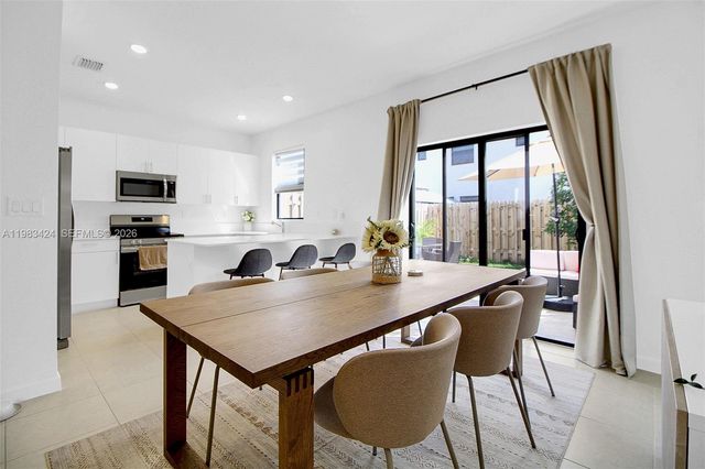 12866 SW 232nd Ln, Homestead, FL 33032