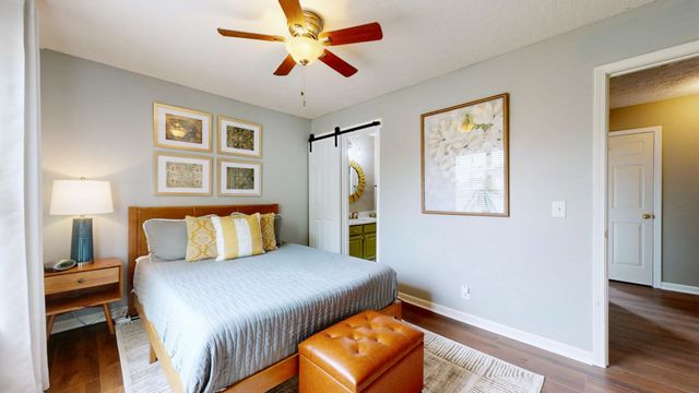 3765 Springwater Dr, Nashville, TN 37221
