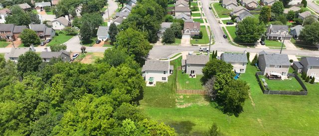 3765 Springwater Dr, Nashville, TN 37221