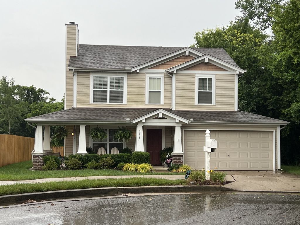 3765 Springwater Dr, Nashville, TN 37221