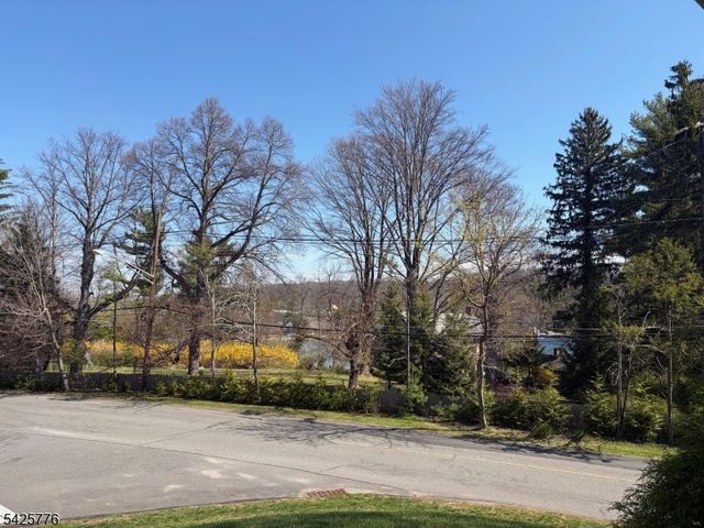 1 Shawnee Trl, Sparta Twp., NJ 07871