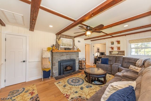 1 Shawnee Trl, Sparta Twp., NJ 07871