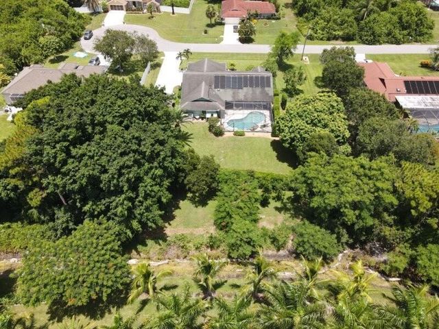 1822 SE Beving Avenue, Port St Lucie, FL 34952