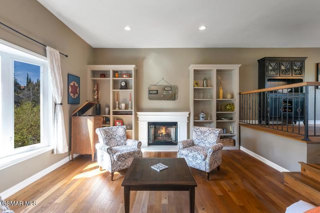 199 W Sidlee Street, Thousand Oaks, CA 91360