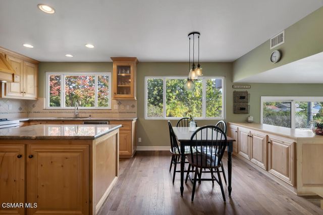 199 W Sidlee Street, Thousand Oaks, CA 91360