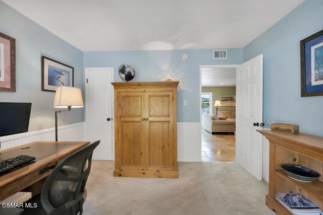 199 W Sidlee Street, Thousand Oaks, CA 91360