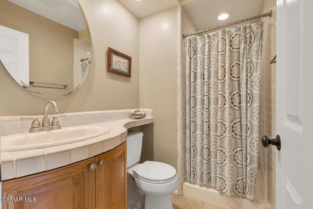 199 W Sidlee Street, Thousand Oaks, CA 91360