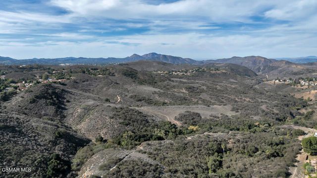 199 W Sidlee Street, Thousand Oaks, CA 91360