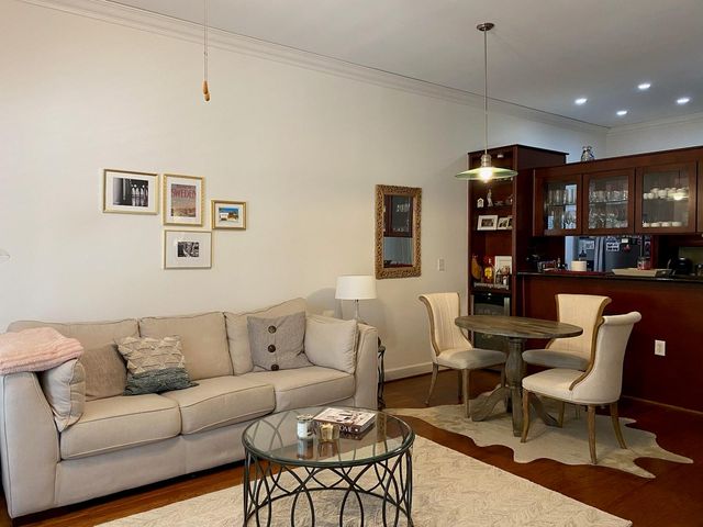 1900 Genesee Street 103, Houston, TX 77006