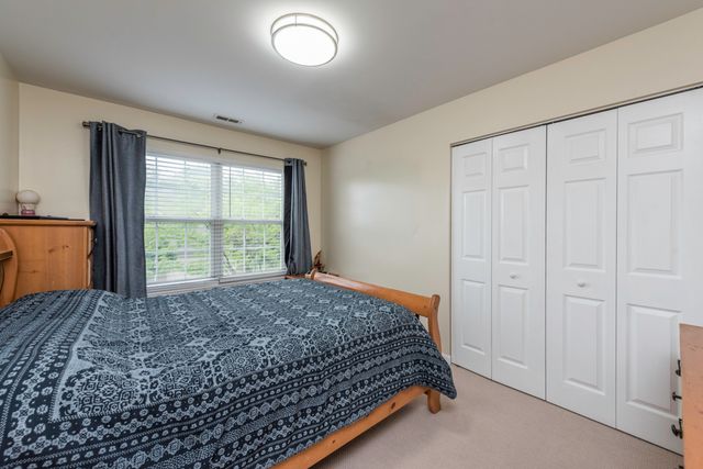 6764 E Monticello Court 13, Gurnee, IL 60031