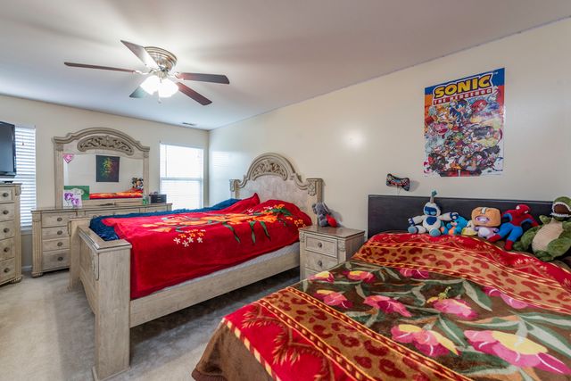 6764 E Monticello Court 13, Gurnee, IL 60031