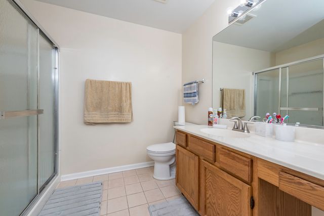 6764 E Monticello Court 13, Gurnee, IL 60031