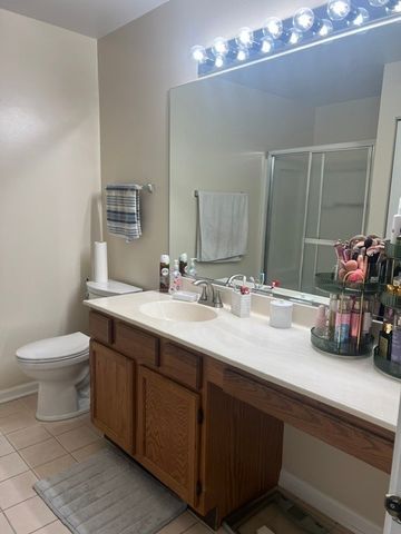 6764 E Monticello Court 13, Gurnee, IL 60031