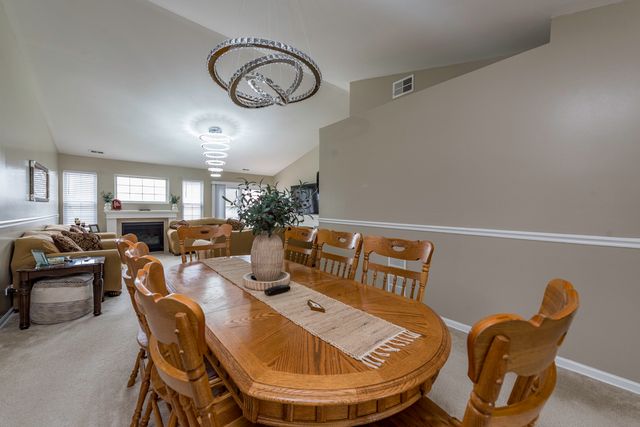 6764 E Monticello Court 13, Gurnee, IL 60031