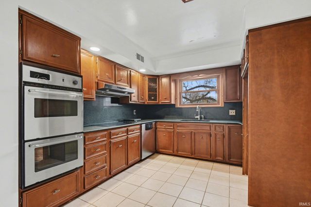 23456 Greenleaf Boulevard, Elkhart, IN 46514