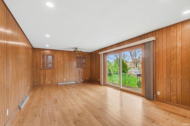 23456 Greenleaf Boulevard, Elkhart, IN 46514