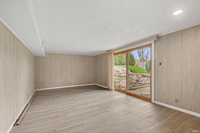 23456 Greenleaf Boulevard, Elkhart, IN 46514
