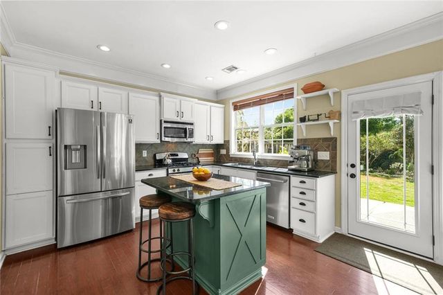 721 Berkeley Terrace, Canton, GA 30115