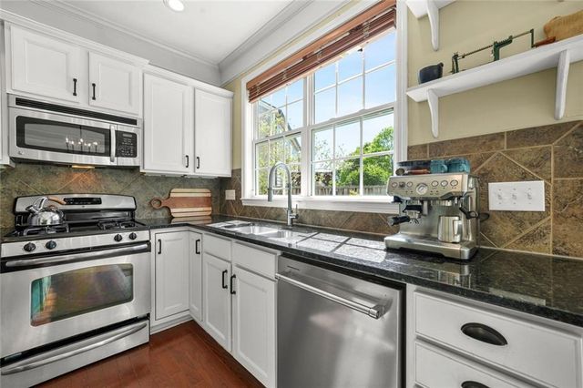 721 Berkeley Terrace, Canton, GA 30115