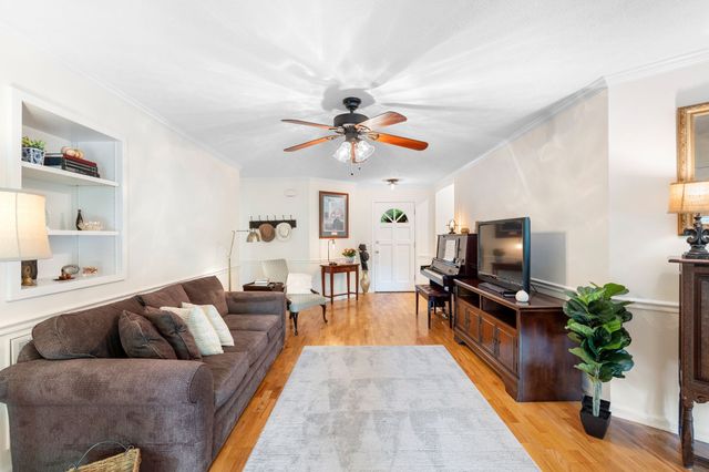 215 Devrow Ct, Franklin, TN 37064