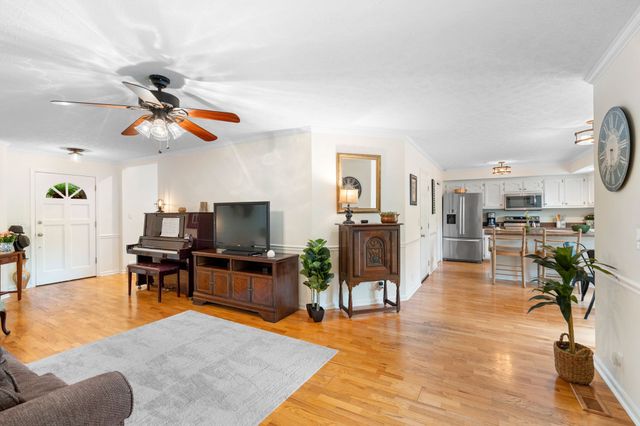 215 Devrow Ct, Franklin, TN 37064