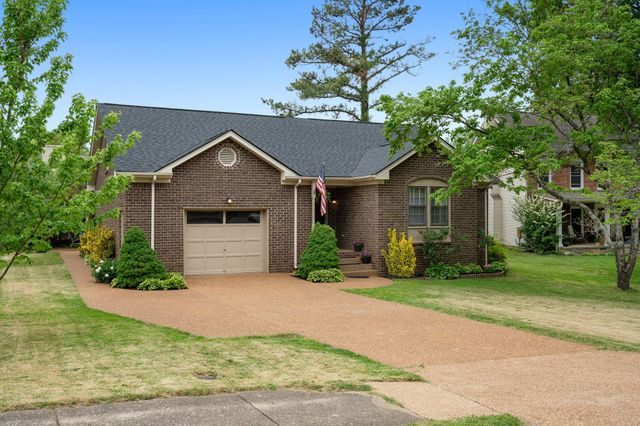 215 Devrow Ct, Franklin, TN 37064