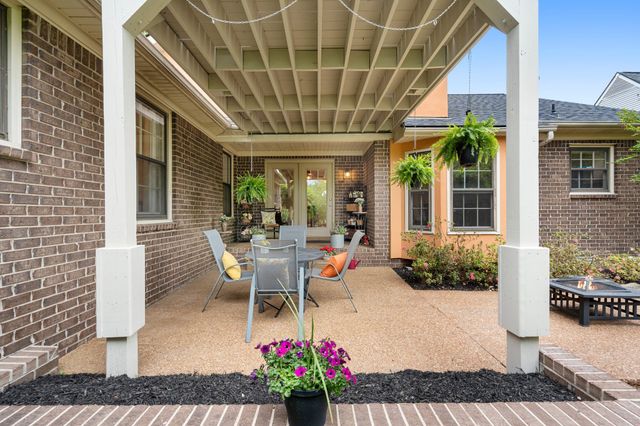 215 Devrow Ct, Franklin, TN 37064