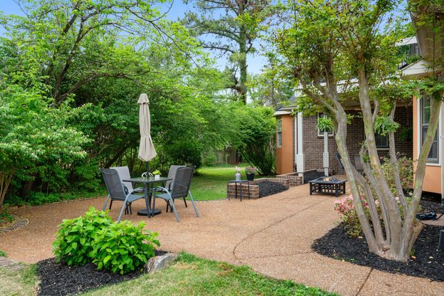 215 Devrow Ct, Franklin, TN 37064