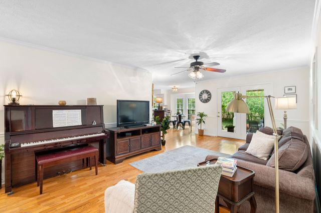 215 Devrow Ct, Franklin, TN 37064