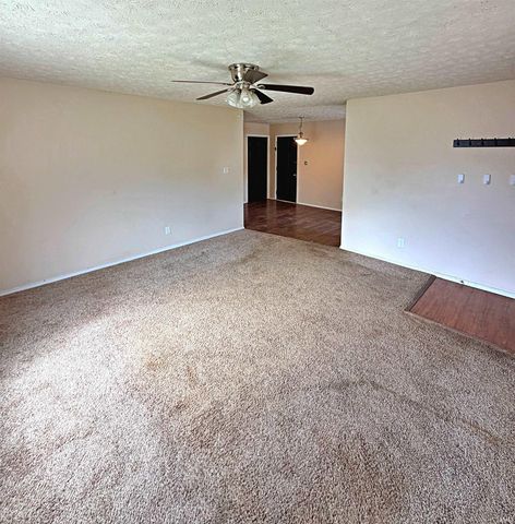 163 J Hunter Drive, Bedford, IN 47421
