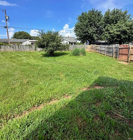 163 J Hunter Drive, Bedford, IN 47421